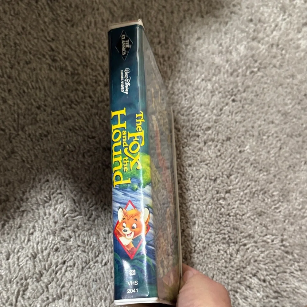 Disney's The Fox and the Hound VHS - Blue and Orange Cover
